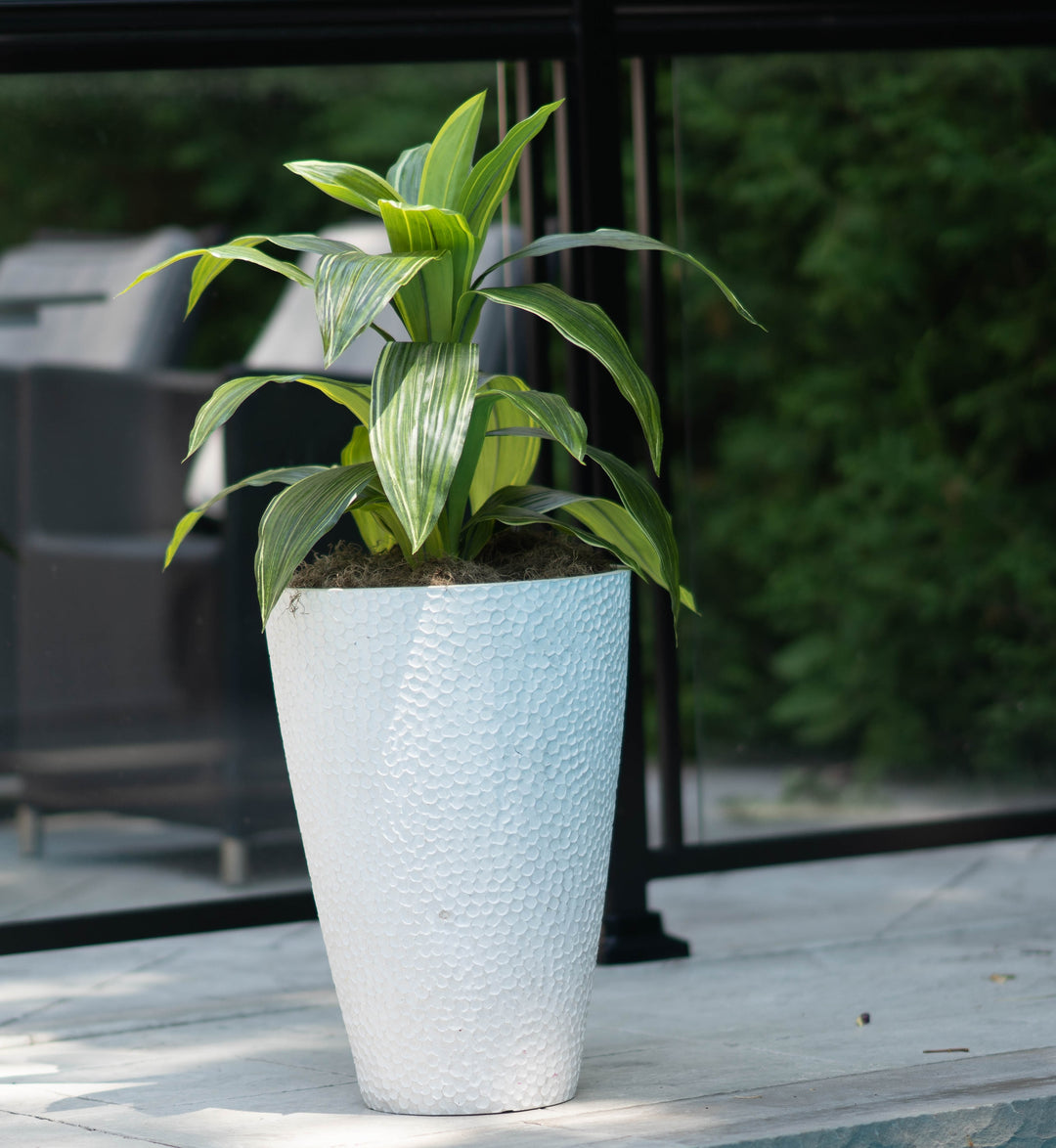 textured white plant pot Indoor Outdoor Planter Pot – Hammered Texture