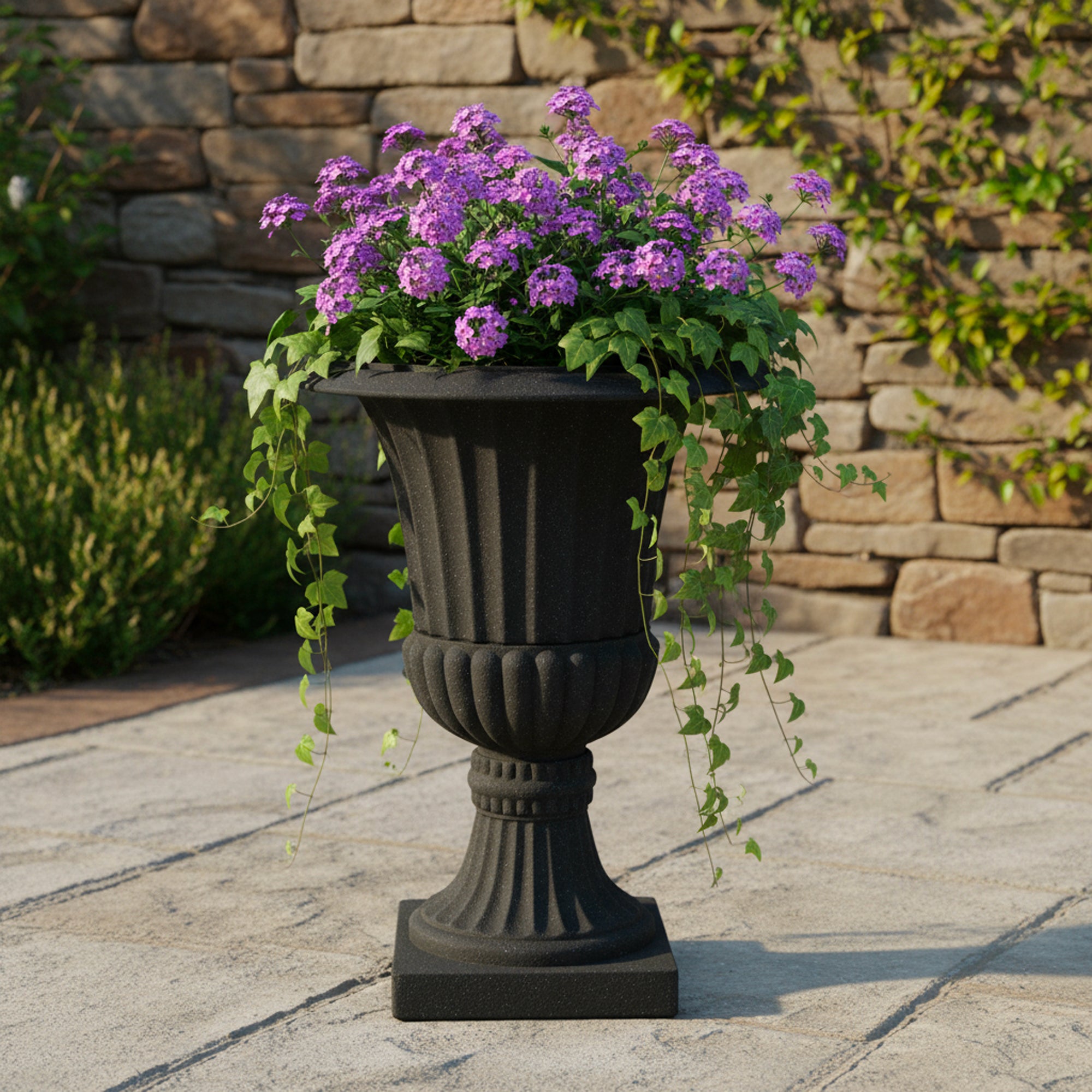 Acerra Planters